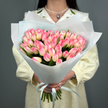Букет из 51 розовых тюльпанов