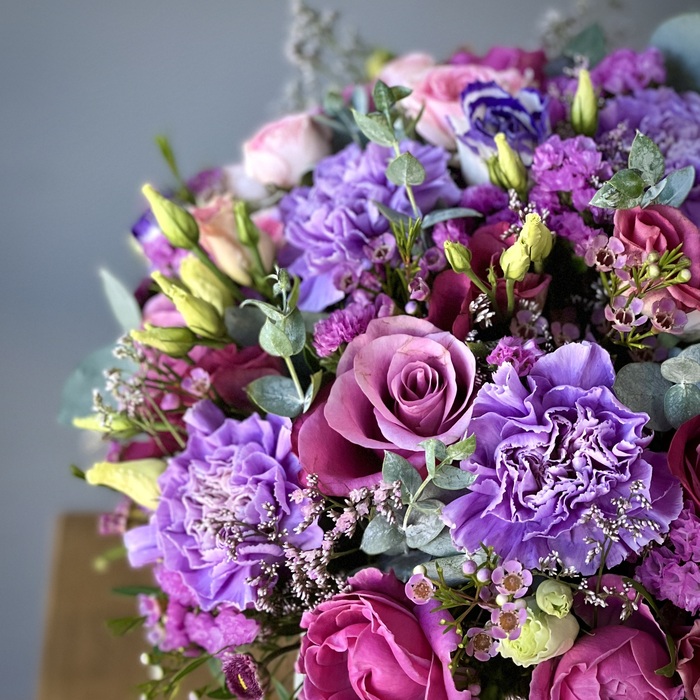 Цветы в коробке Варда