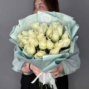 Букет из 101 белой розы Кения