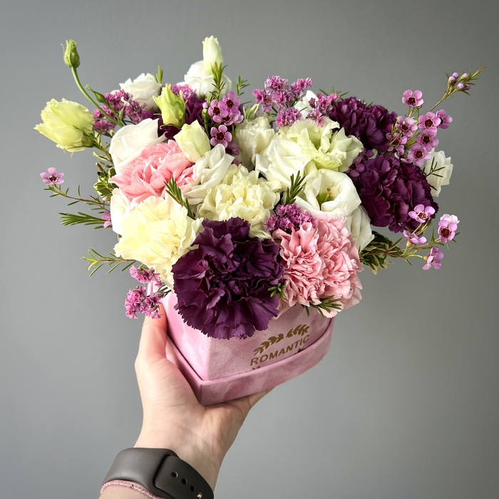 Цветы в коробке Валентинка