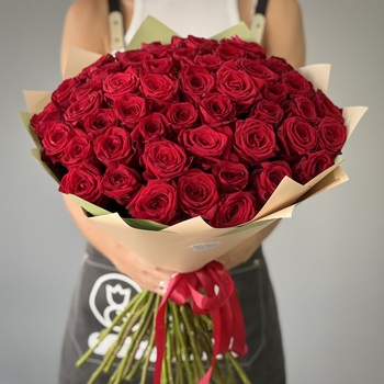 Букет из 51 красной розы 60 см