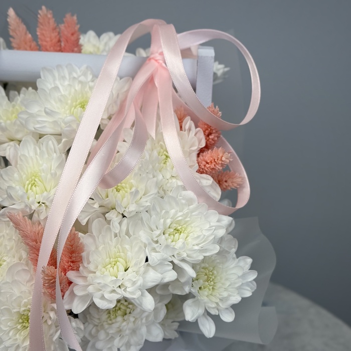 Цветы в ящике Морозное утро