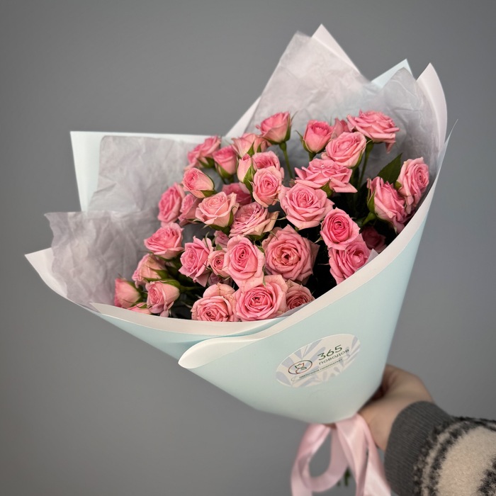 Букет из 9 кустовых розовых роз