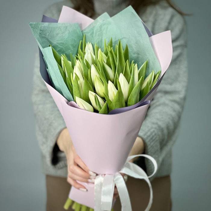 Букет из 1 белых тюльпанов