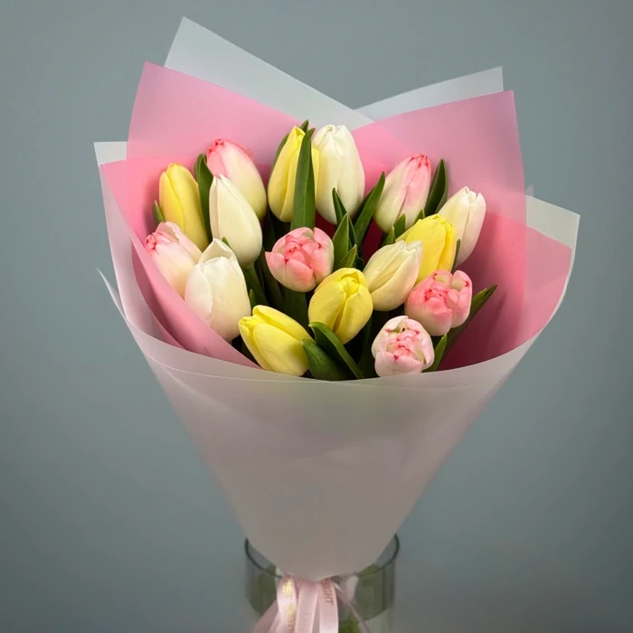Букет из 1 тюльпанов нежный микс