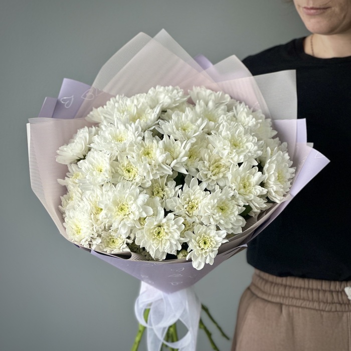 Букет из 11 белых кустовых хризантем Букет из 11 белых кустовых хризантем