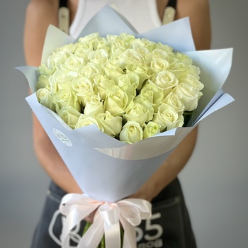 Букет из 51 белой розы 60 см