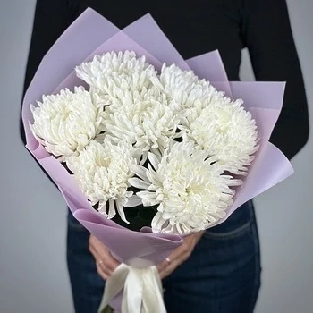 Букет из 7 белых хризантем
