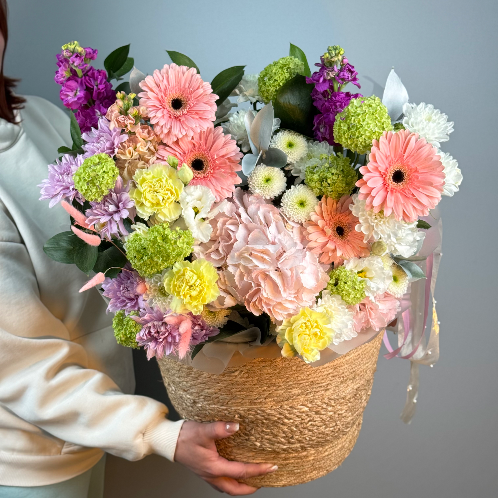 Цветы в корзине Дофамин