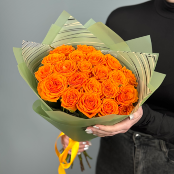 Букет из 21 оранжевых роз 50 см