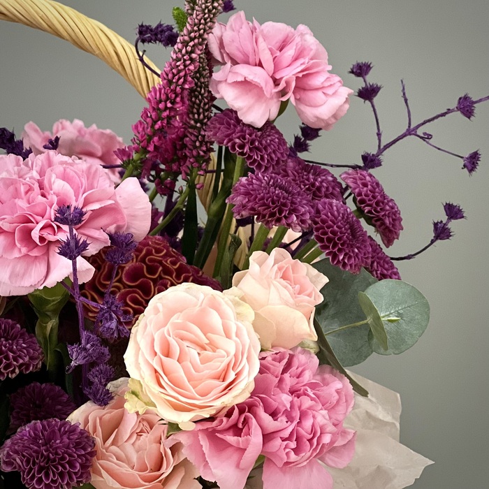 Цветы в корзине Неаполь