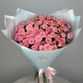 Букет из 21 кустовых розовых роз