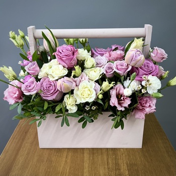 Цветы в ящике Афродита