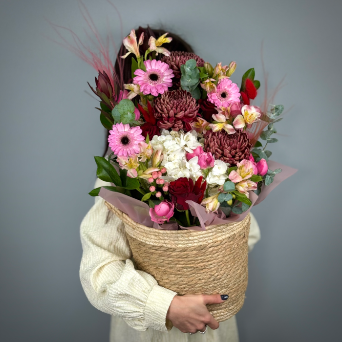 Цветы в корзине Флоренция