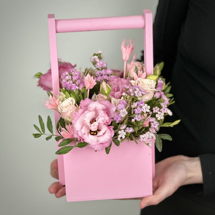 Цветы в ящике Заря