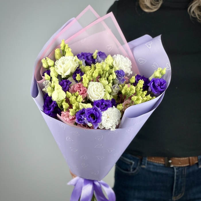 Букет из 15 лизиантусов микс