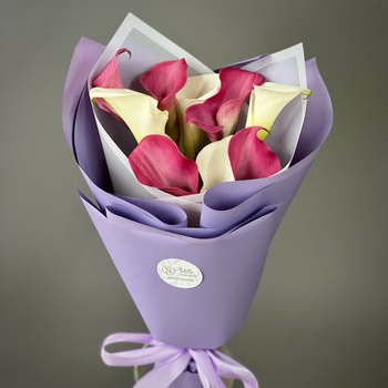 Букет из 9 калл микс