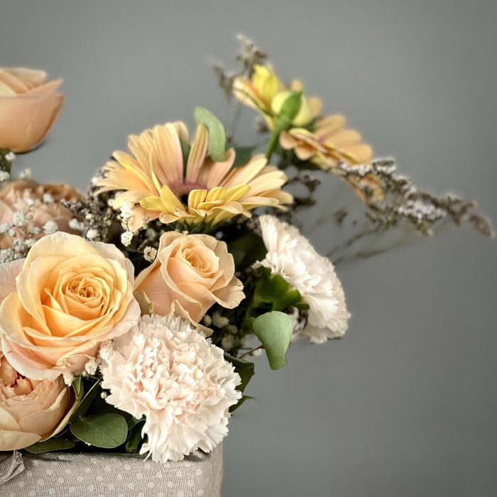 Цветы в корзине Лондон