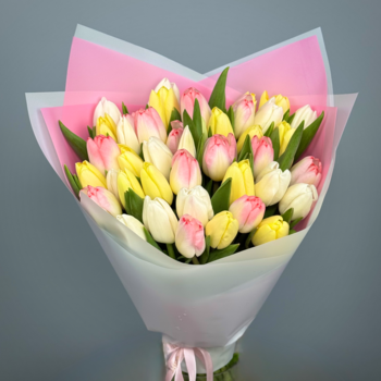 Букет из 41 тюльпанов нежный микс
