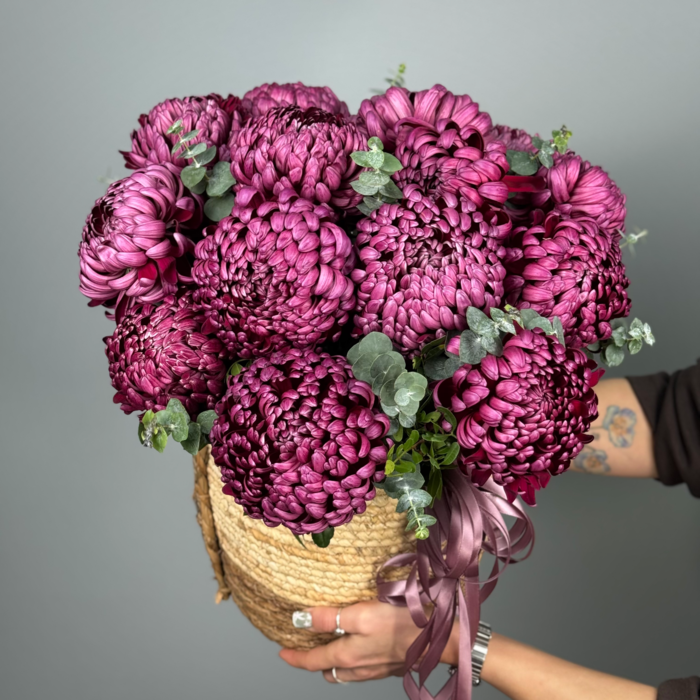 Цветы в корзине Черничное настроение