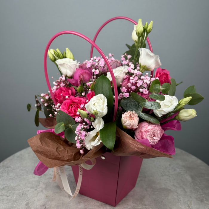 Цветы в коробке В вихре эмоций