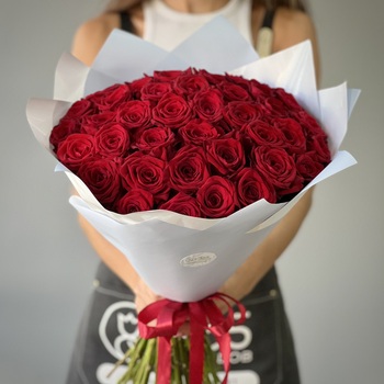 Букет из 41 красной розы 50 см
