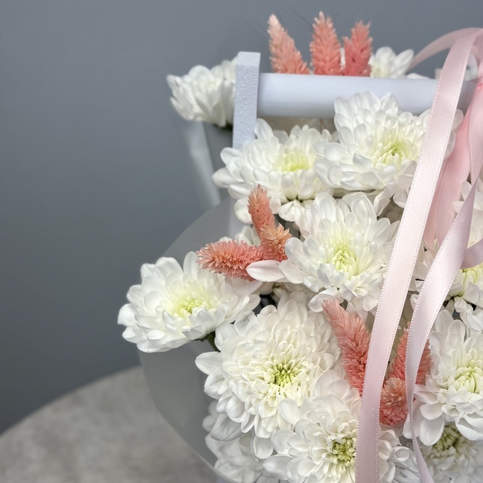 Цветы в ящике Морозное утро