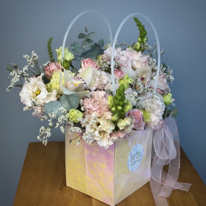 Цветы в коробке Утро в саду